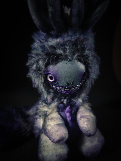 FRIEND Morbid Munch Flavour - Cryptid Art Doll Plush Toy