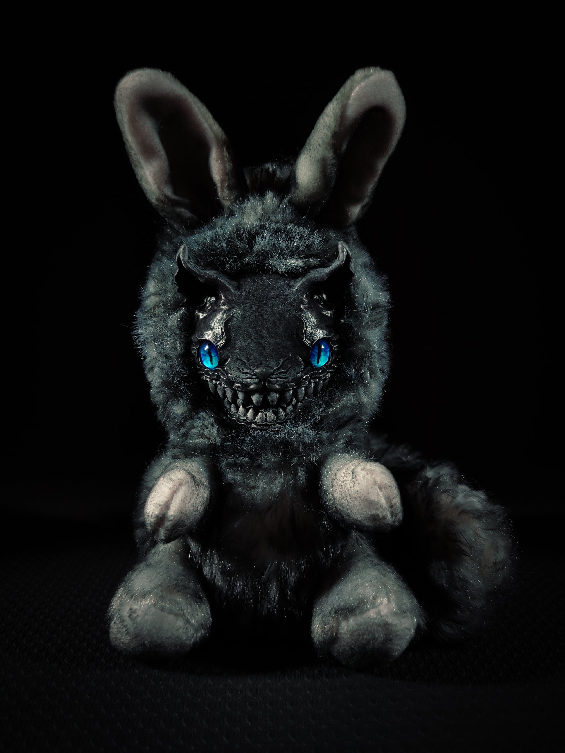 Saphinx - FIENDLINE Cryptid Art Doll Plush Toy