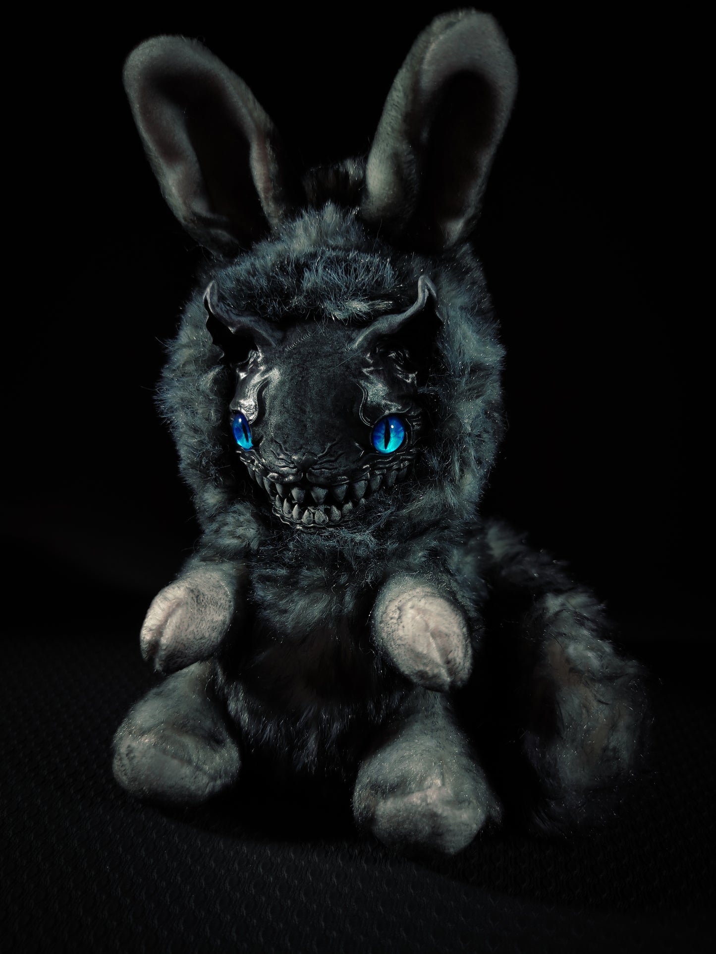 Saphinx - FIENDLINE Cryptid Art Doll Plush Toy