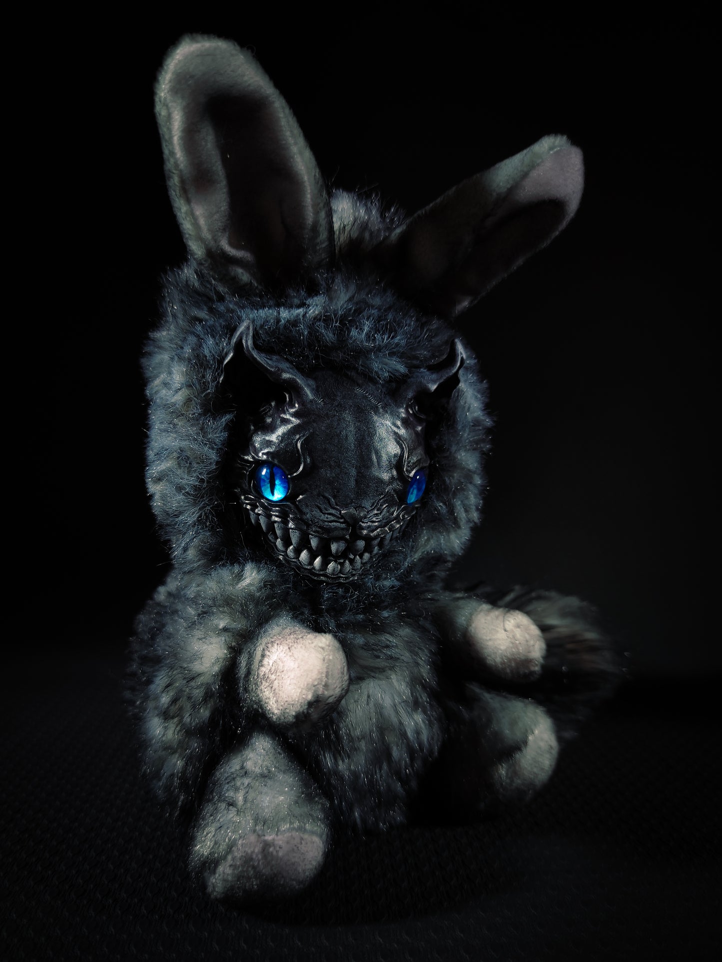 Saphinx - FIENDLINE Cryptid Art Doll Plush Toy