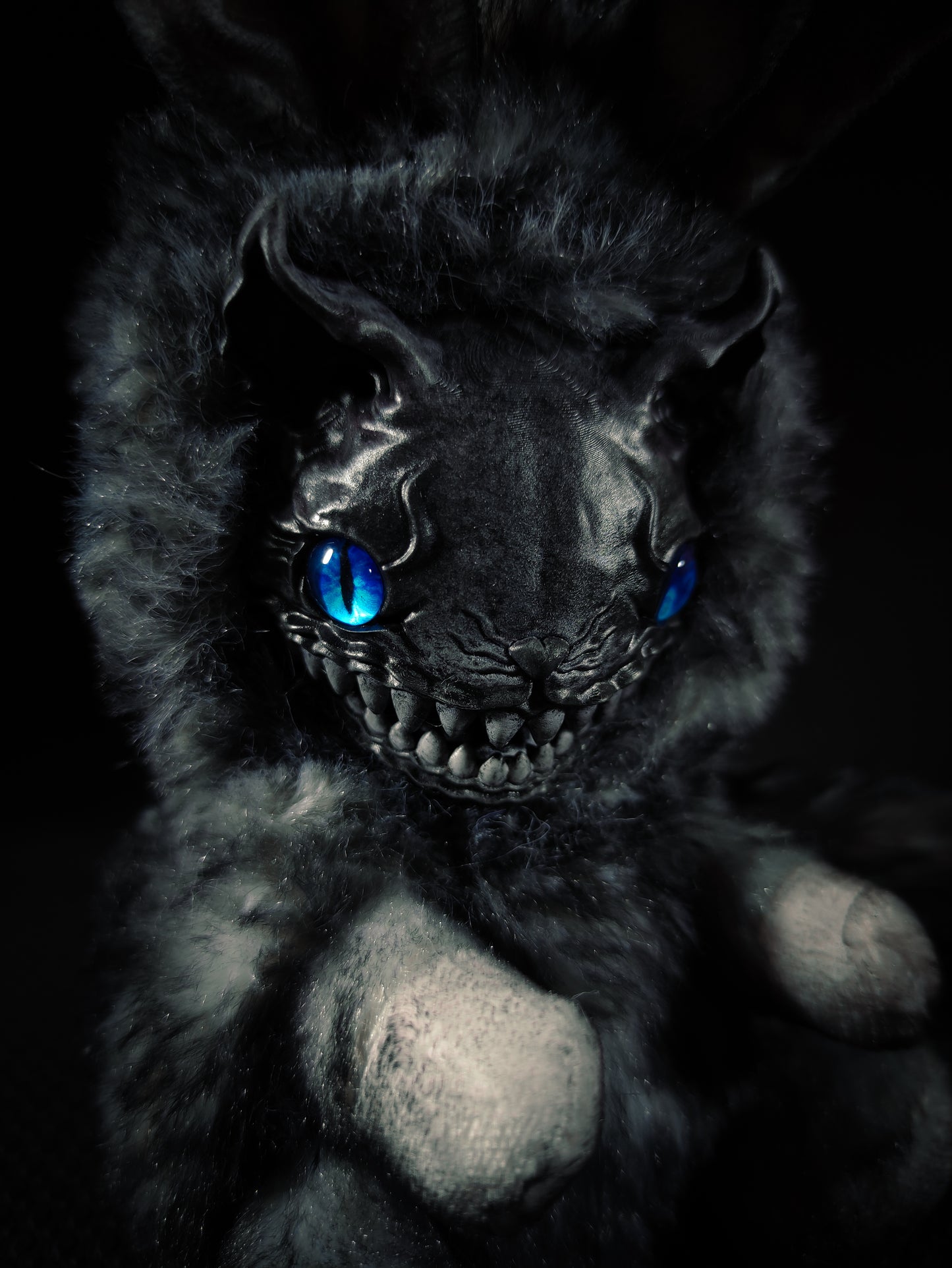 Saphinx - FIENDLINE Cryptid Art Doll Plush Toy