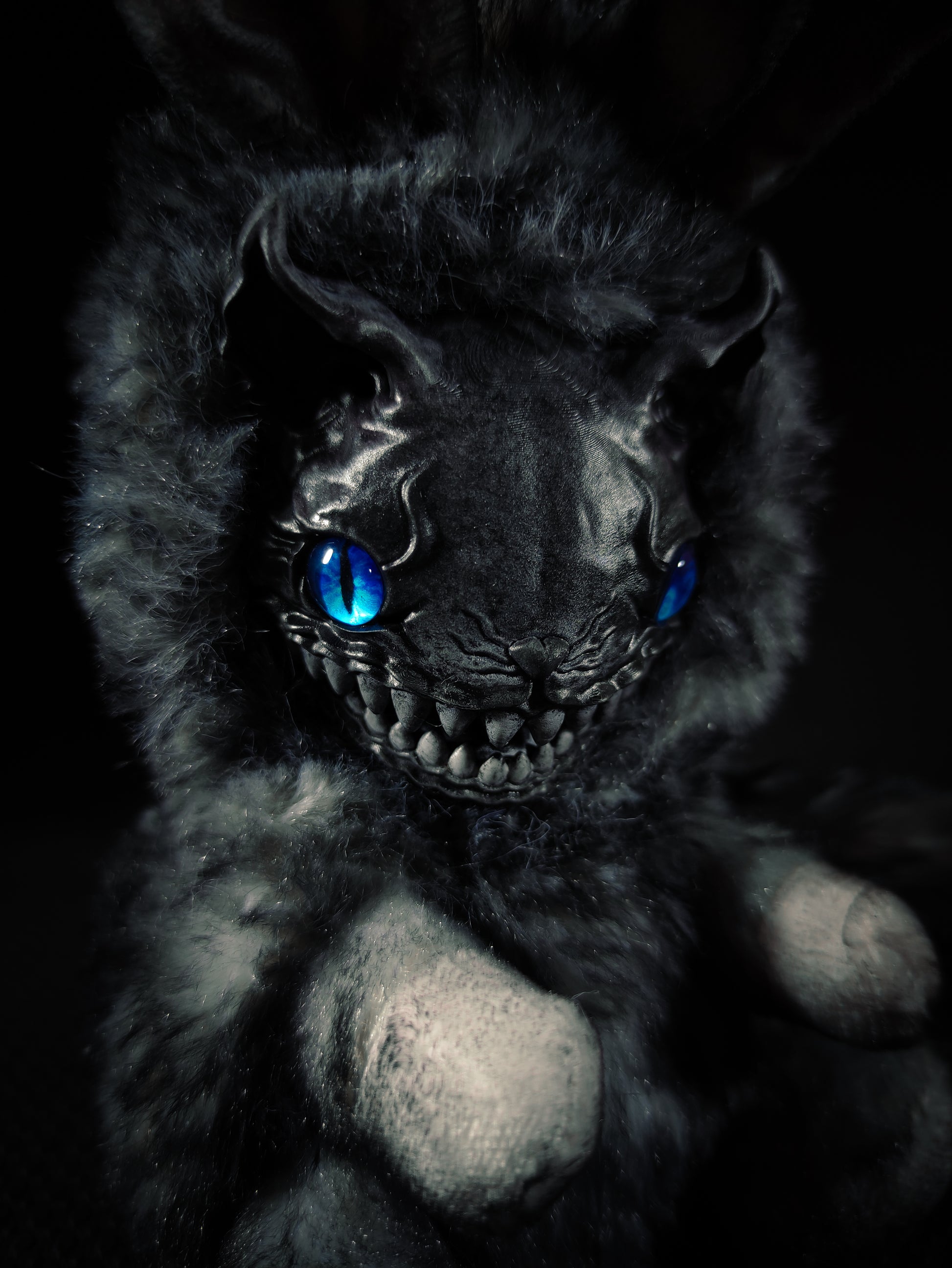 Saphinx - FIENDLINE Cryptid Art Doll Plush Toy