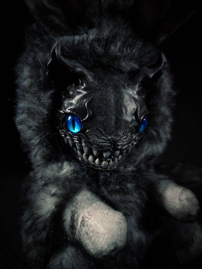 Saphinx - FIENDLINE Cryptid Art Doll Plush Toy