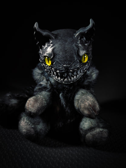 Cheshire - FIENDLINE Cryptid Art Doll Plush Toy