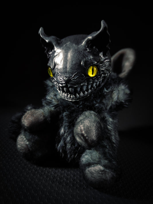 Cheshire - FIENDLINE Cryptid Art Doll Plush Toy