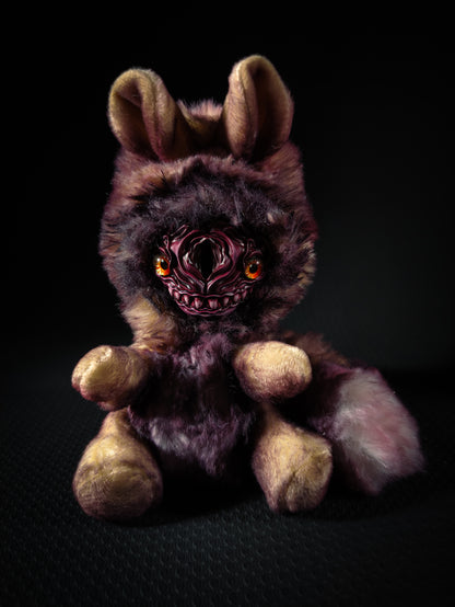 Fevower - FRIEND Cryptid Art Doll Plush Toy