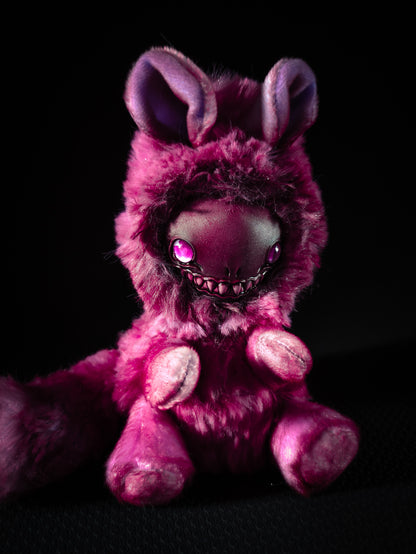 Jelyin - FRIEND Cryptid Art Doll Plush Toy