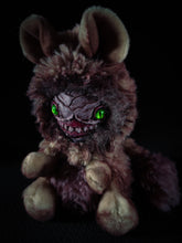 Load image into Gallery viewer, Raodin - FREAPERS Cryptid Art Doll Plush Toy
