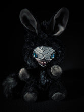 Load image into Gallery viewer, Ideohn - FREAPERS Cryptid Art Doll Plush Toy
