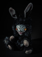 Load image into Gallery viewer, Enthlux - FREAPERS Cryptid Art Doll Plush Toy
