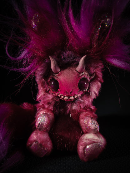 Corinthuul - FRIENDPHIBIAN Cryptid Art Doll Plush Toy