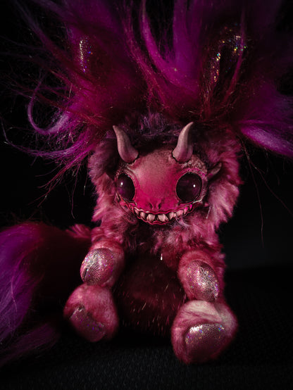 Corinthuul - FRIENDPHIBIAN Cryptid Art Doll Plush Toy