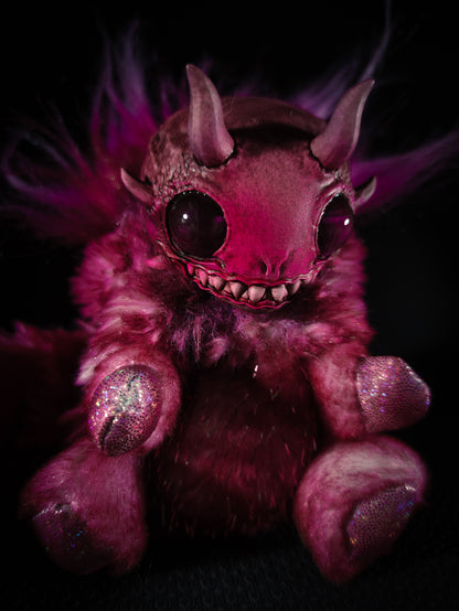 Corinthuul - FRIENDPHIBIAN Cryptid Art Doll Plush Toy