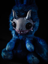 Load image into Gallery viewer, Bloqua - FRIENDPHIBIAN Cryptid Art Doll Plush Toy

