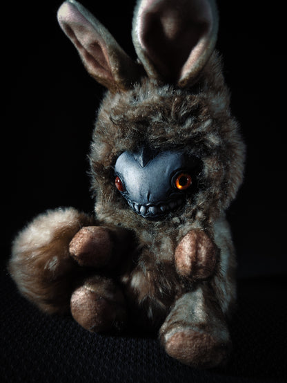 Kyufy - FREAPERS Cryptid Art Doll Plush Toy