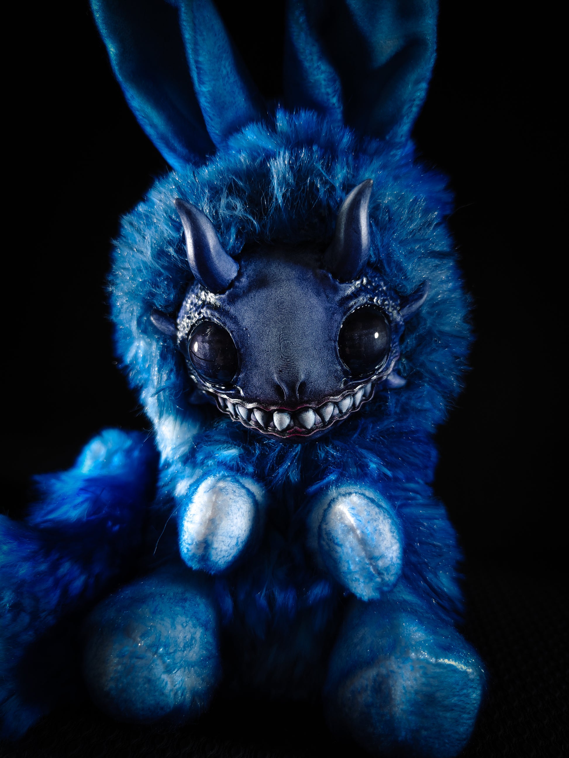 Osheill - FRIENDPHIBIAN Cryptid Art Doll Plush Toy