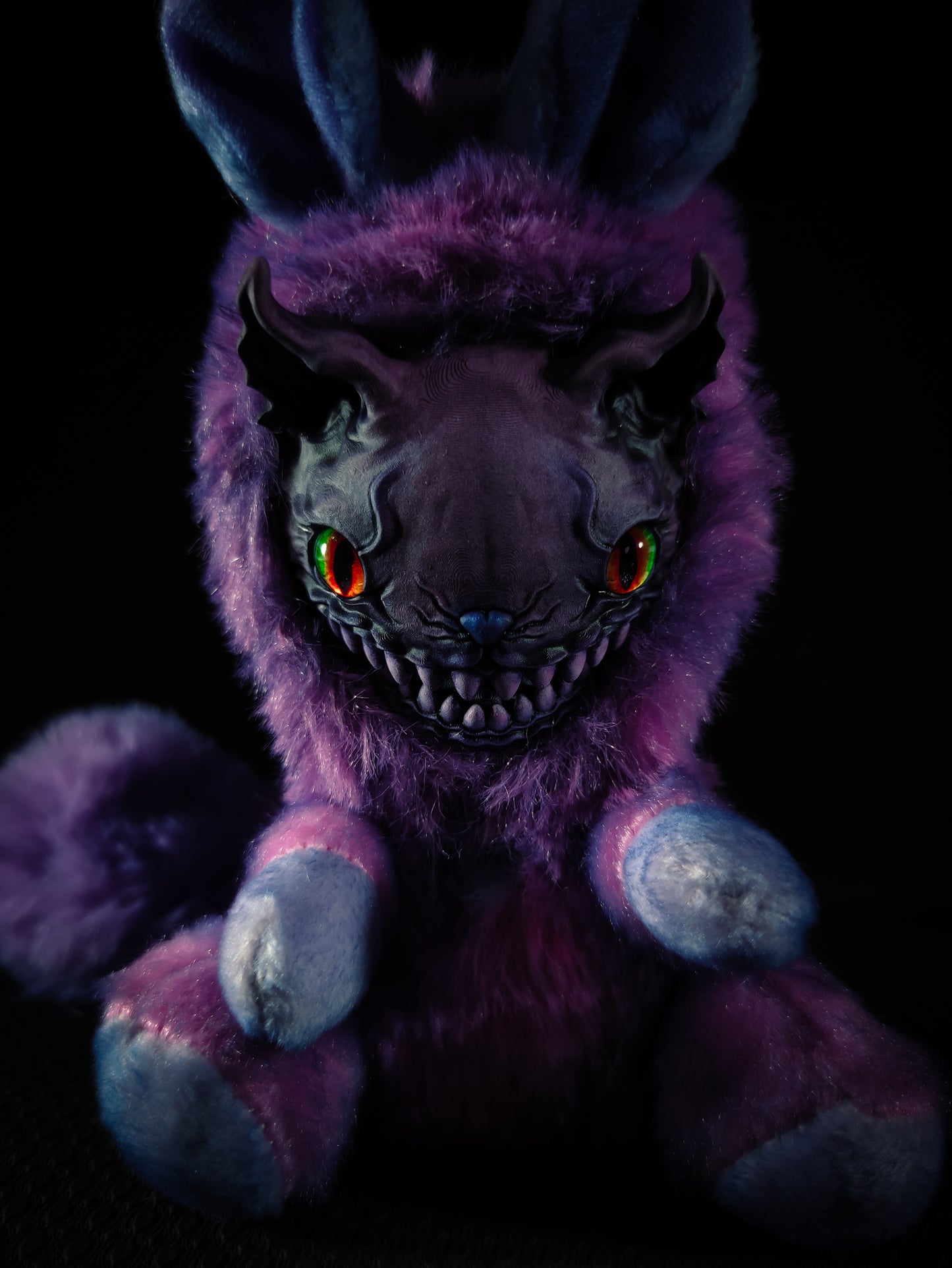 Viodust - FIENDLINE Cryptid Art Doll Plush Toy