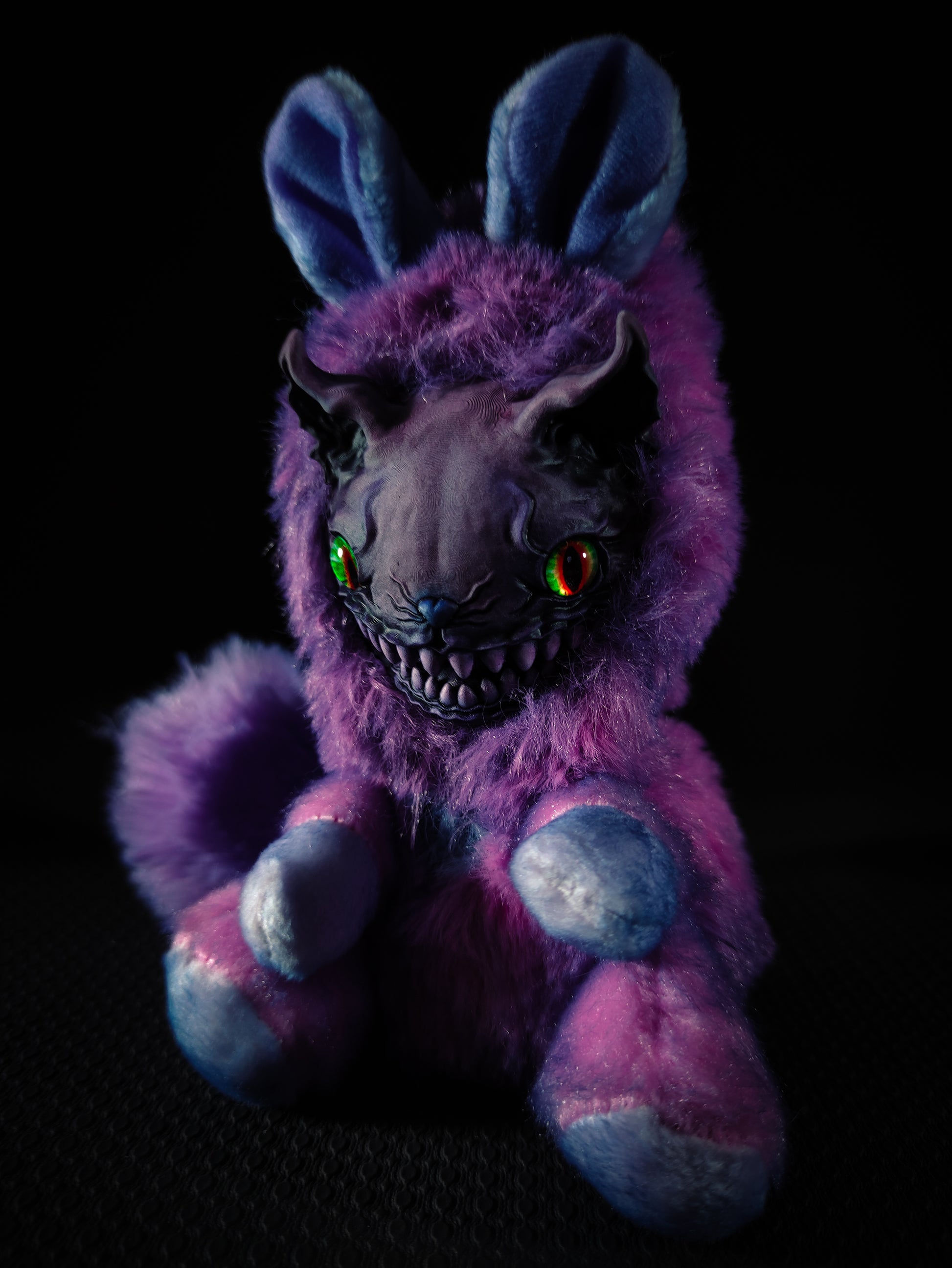 Viodust - FIENDLINE Cryptid Art Doll Plush Toy