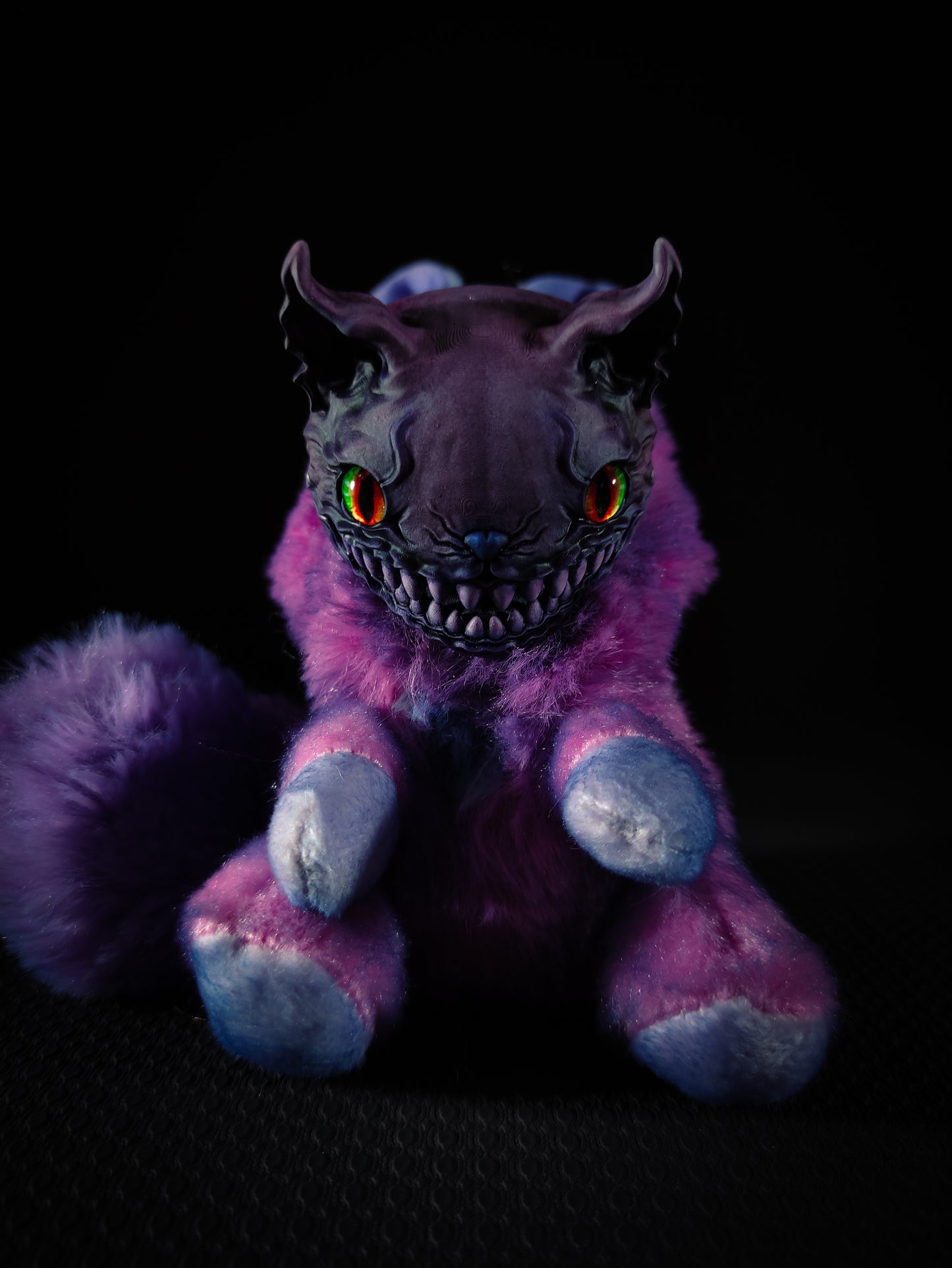 Viodust - FIENDLINE Cryptid Art Doll Plush Toy