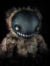 Load image into Gallery viewer, Cauholdt - FRIELDIANS Art Doll Plush Toy
