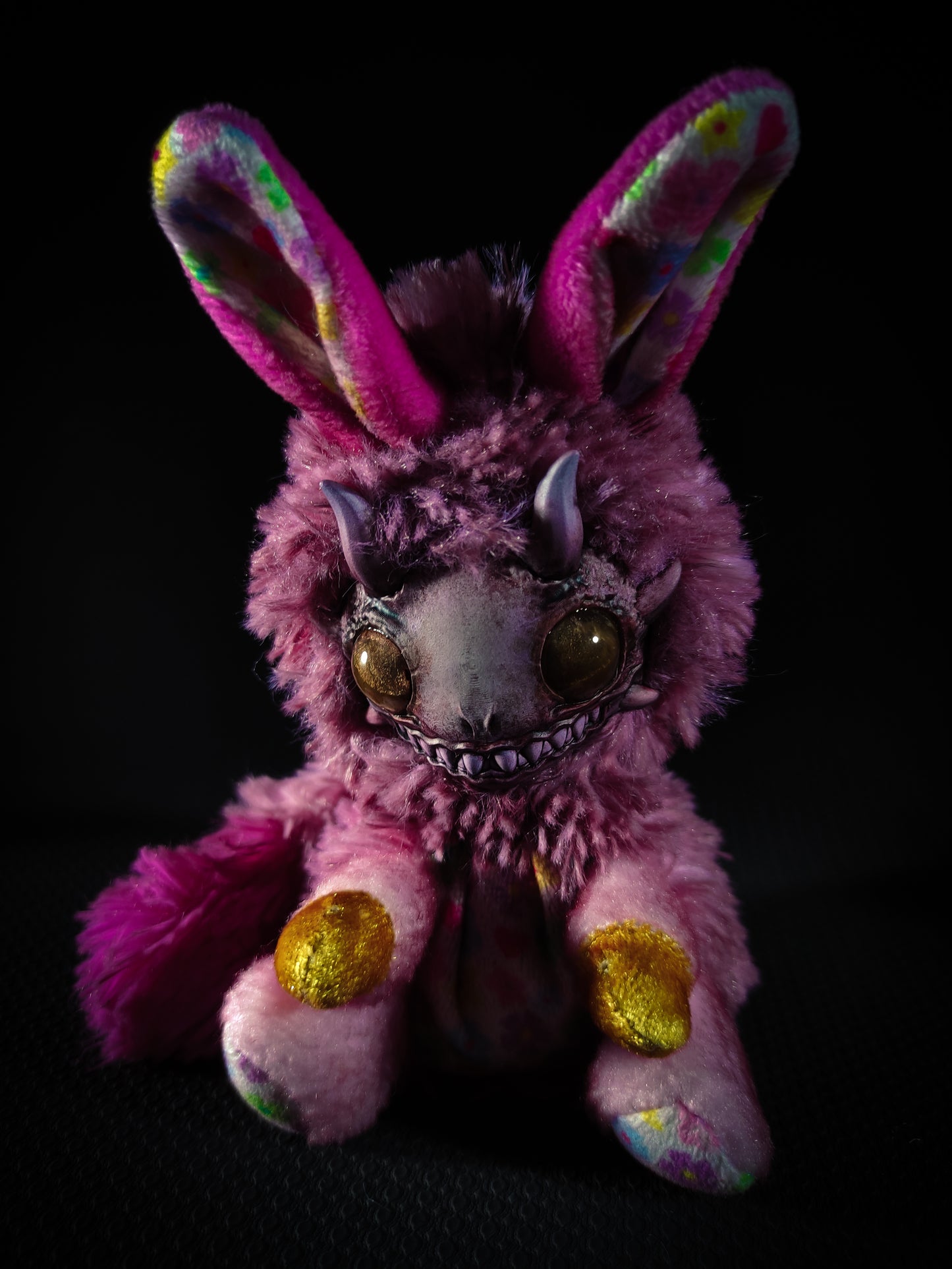 Shimyuld - FRIENDPHIBIAN Cryptid Art Doll Plush Toy