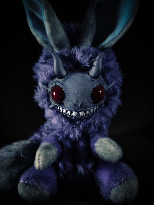 Ferraut - FRIENDPHIBIAN Cryptid Art Doll Plush Toy