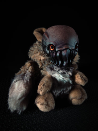 Sithocoa - FRIENDTHULU Cryptid Art Doll Plush Toy