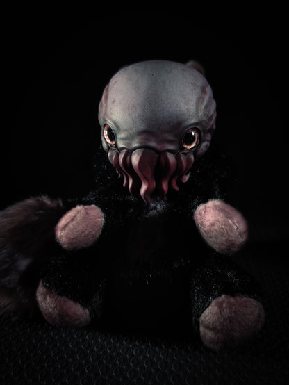 Shevilk - FRIENDTHULU Cryptid Art Doll Plush Toy