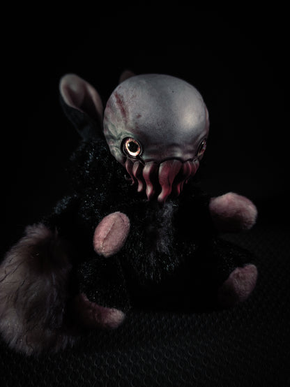 Shevilk - FRIENDTHULU Cryptid Art Doll Plush Toy