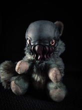 Load image into Gallery viewer, Iclunite - FRIENDTHULU Cryptid Art Doll Plush Toy
