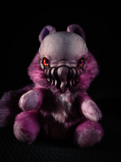 Flektch - FRIENDTHULU Cryptid Art Doll Plush Toy