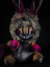 Load image into Gallery viewer, Freapo - FRIEND Cryptid Art Doll Plush Toy
