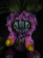 Load image into Gallery viewer, Pumplin - FRIEND Cryptid Art Doll Plush Toy
