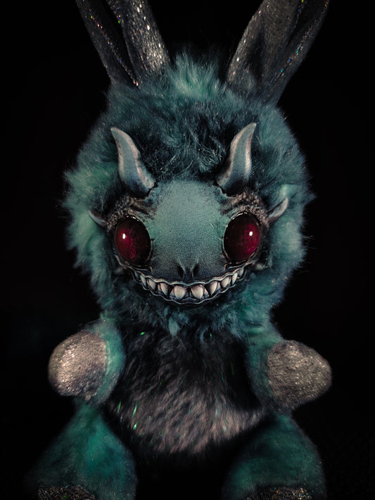 Pophibun - FRIENDPHIBIAN Cryptid Art Doll Plush Toy