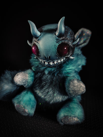 Pophibun - FRIENDPHIBIAN Cryptid Art Doll Plush Toy