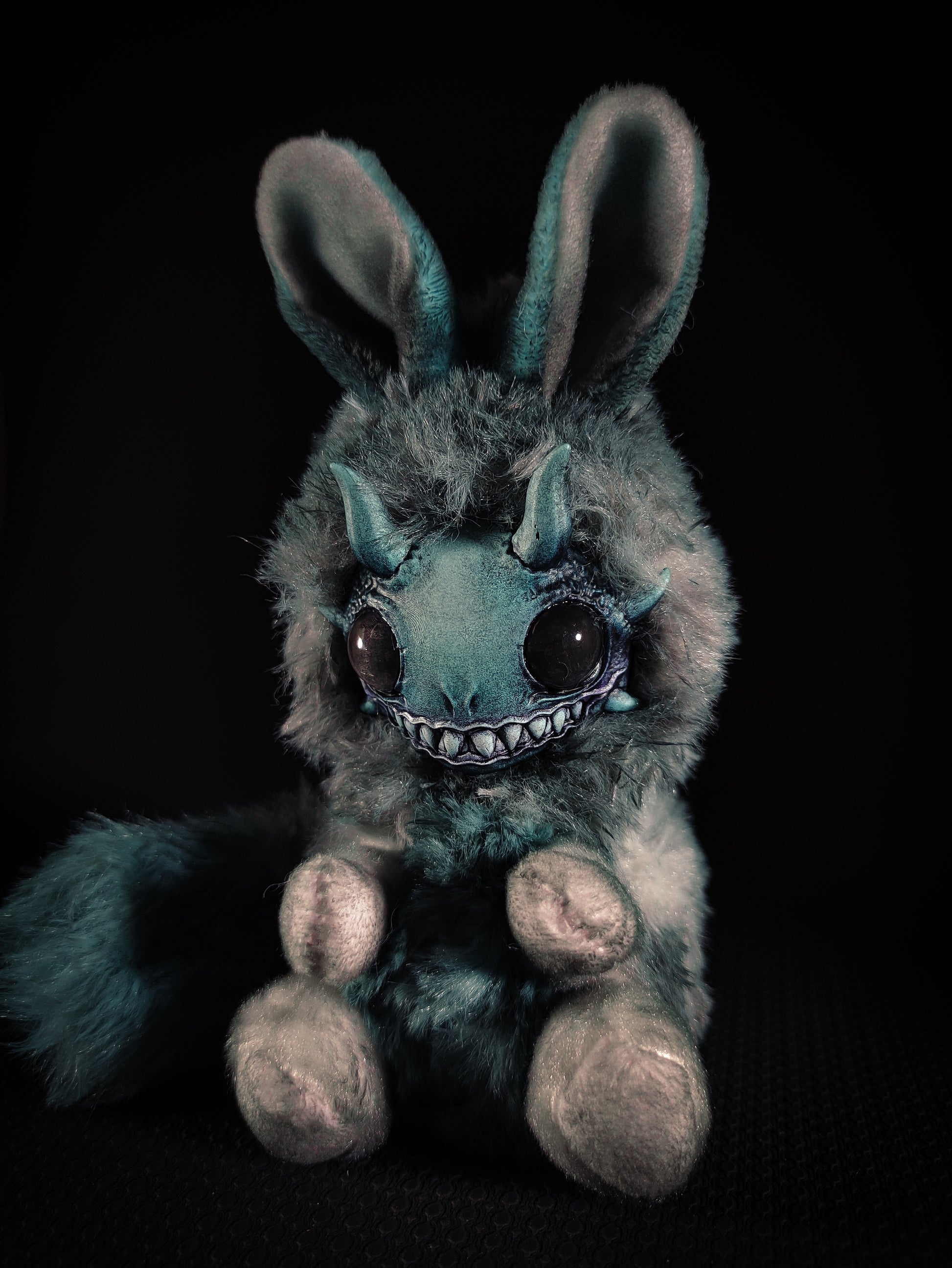 Fogishrun - FRIENDPHIBIAN Cryptid Art Doll Plush Toy