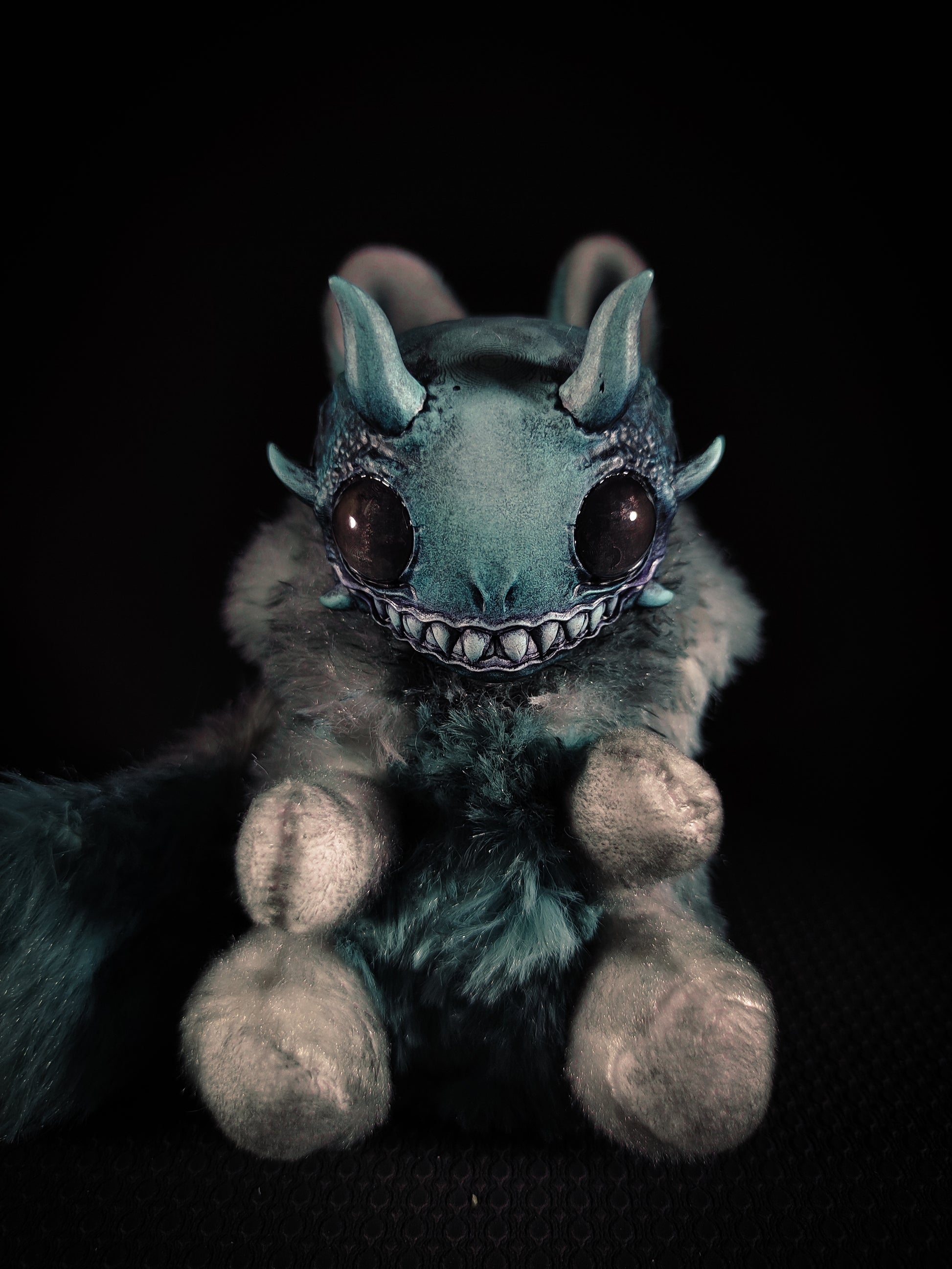 Fogishrun - FRIENDPHIBIAN Cryptid Art Doll Plush Toy