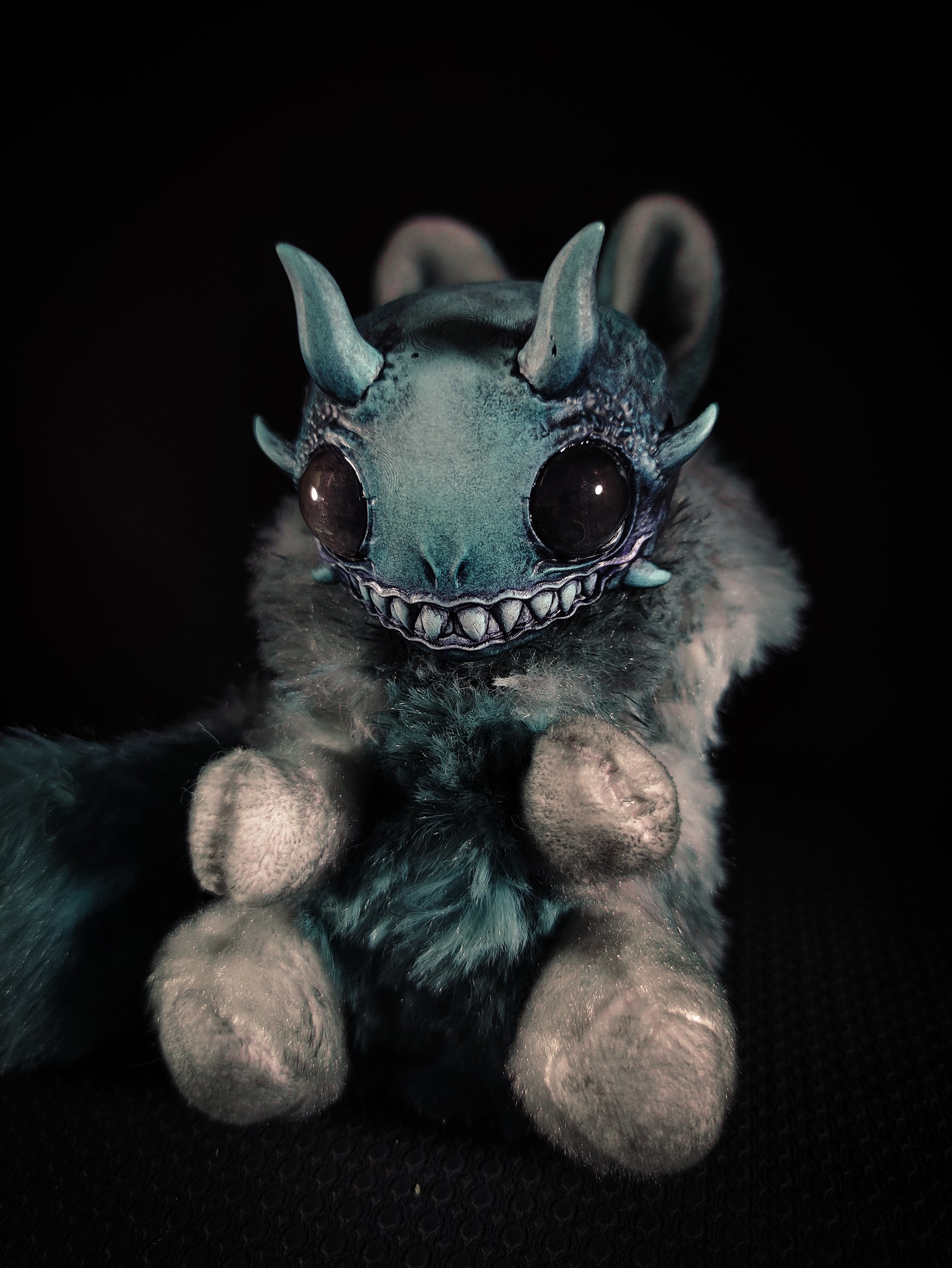 Fogishrun - FRIENDPHIBIAN Cryptid Art Doll Plush Toy