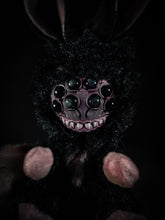 Load image into Gallery viewer, Bleaknid - FRIECHNID Cryptid Art Doll Plush Toy
