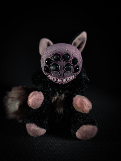 Bleaknid - FRIECHNID Cryptid Art Doll Plush Toy