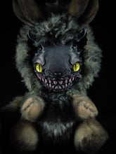 Load image into Gallery viewer, Coakiti - FIENDLINE Cryptid Art Doll Plush Toy
