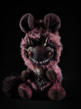 Load image into Gallery viewer, Gainketh - FRIENDPHIBIAN Cryptid Art Doll Plush Toy
