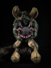 Load image into Gallery viewer, Ashindo - FRIENDPHIBIAN Cryptid Art Doll Plush Toy
