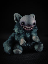 Load image into Gallery viewer, Lingfid - Spritelet Cryptid Art Doll Plush Toy
