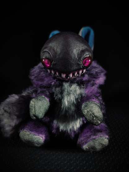 Shrowd - AITO Cryptid Art Doll Plush Toy