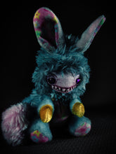 Load image into Gallery viewer, Chipsit - AITO Cryptid Art Doll Plush Toy
