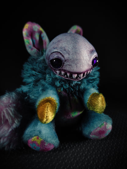 Chipsit - AITO Cryptid Art Doll Plush Toy