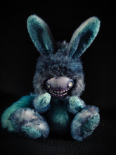 Load image into Gallery viewer, Cinglu - Spritelet Cryptid Art Doll Plush Toy
