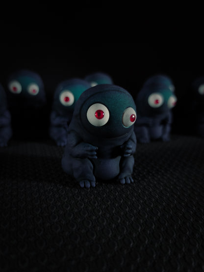 Peepo - Handpainted resin Gloomberry (Art Toy)