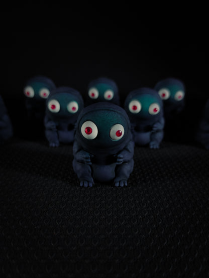 Peepo - Handpainted resin Gloomberry (Art Toy)